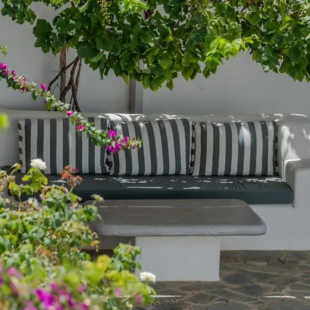 Livana Naxos *