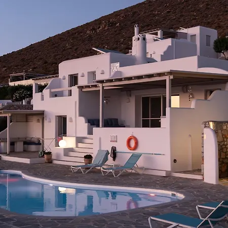 Livana Naxos * Kastrákion